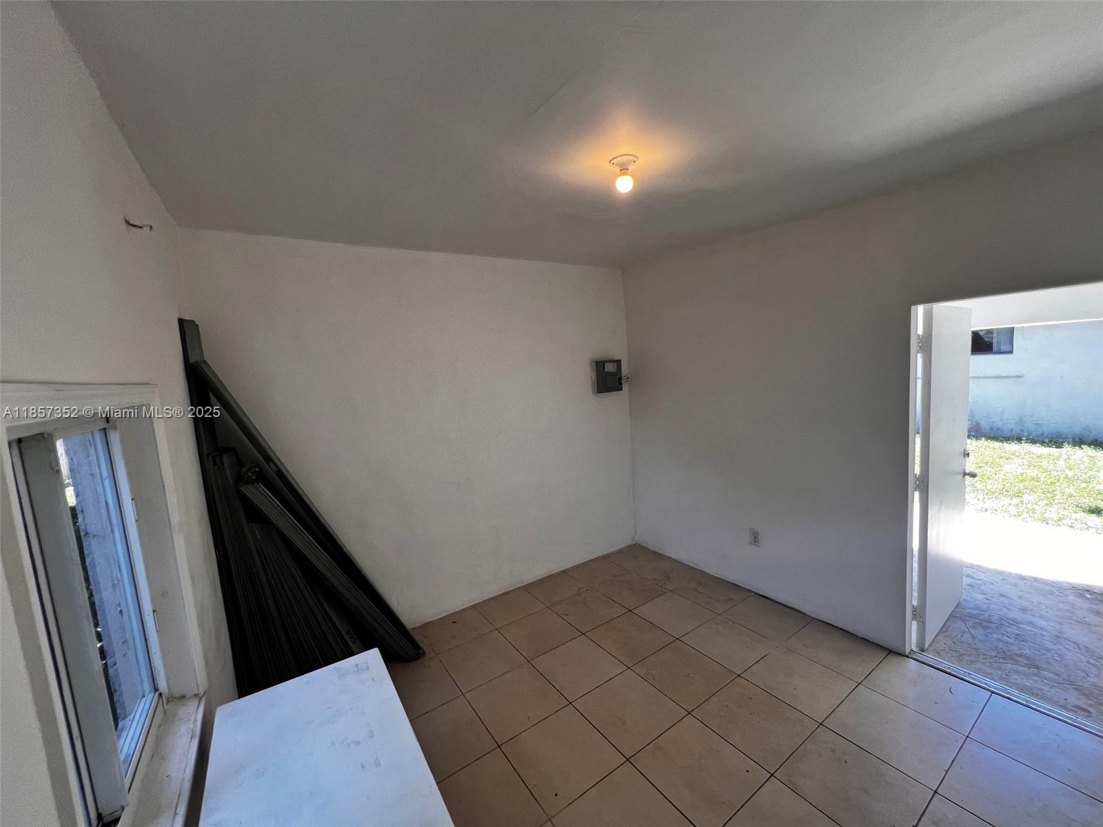 WASHINGTON HEIGHTS ADD - Residential Lease