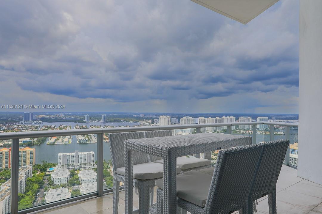 Jade Beach - Residential