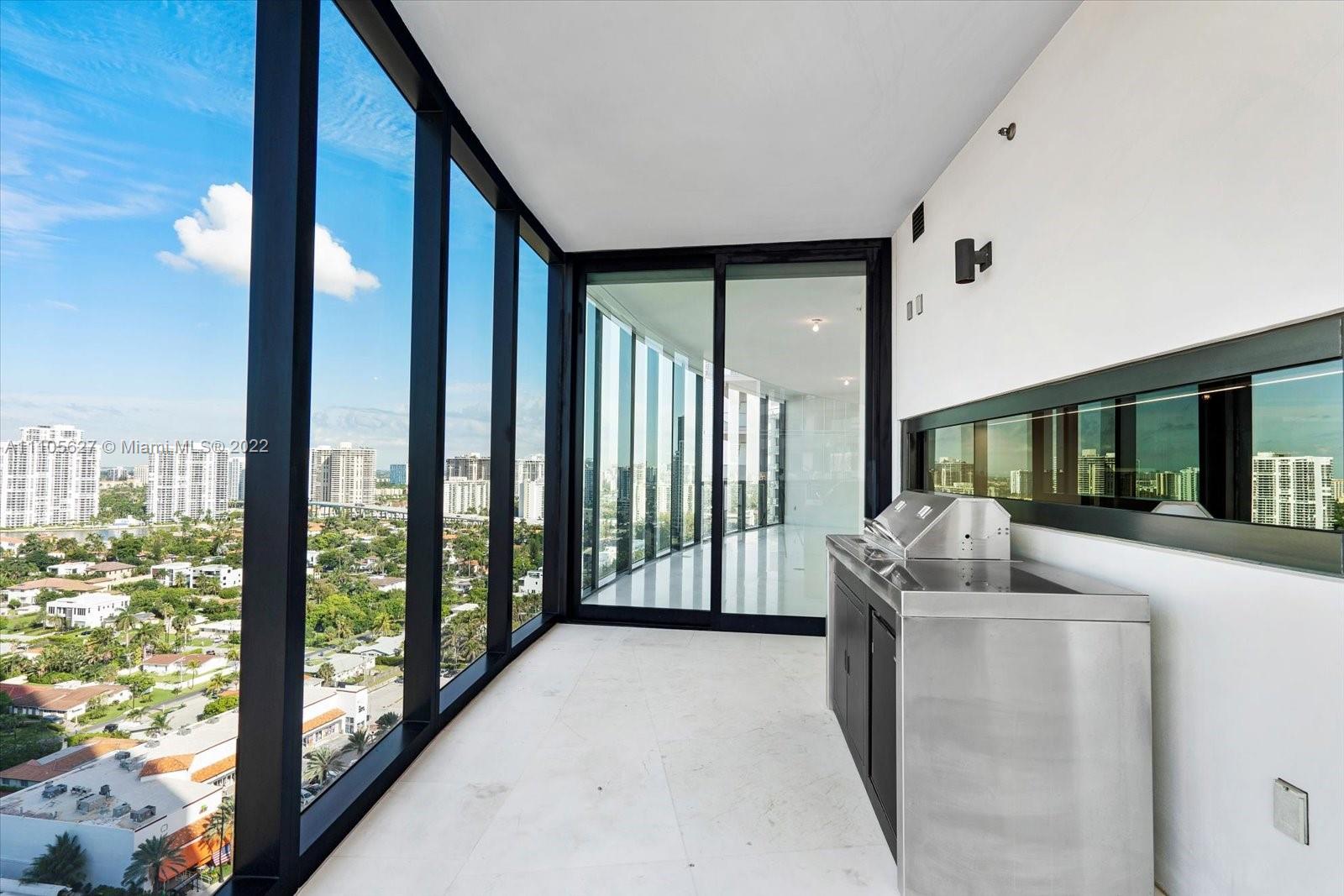 18555 COLLINS AVENUE COND - Residential