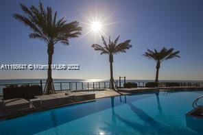 18555 COLLINS AVENUE COND - Residential