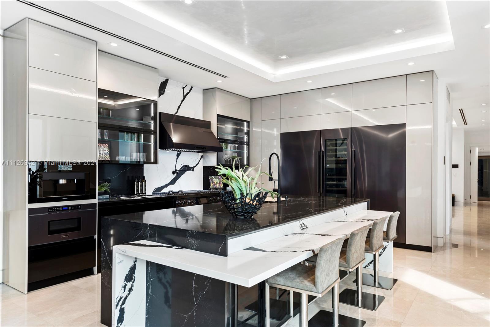 TOWN & COUNTRY ESTATES - Residential
