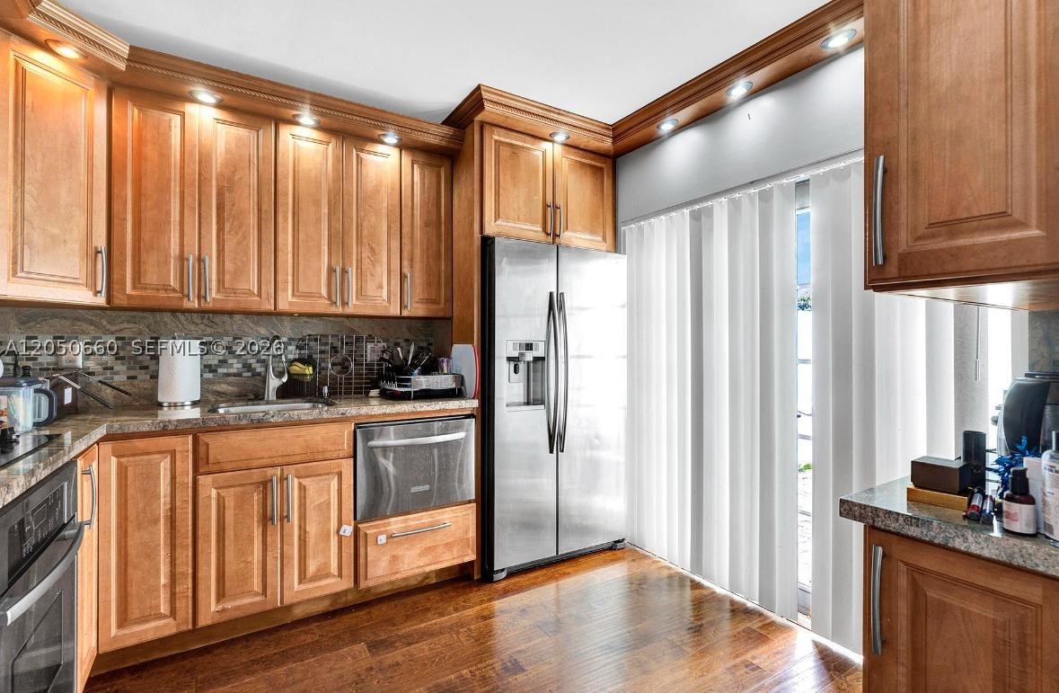 INVESTORS, HERE'S YOUR OPPORTUNITY TO OWN IN BOCA RATON! This tenant-occupied 2-bedroom, 2-bath villa offers immediate rental income with a lease in place through October 2027. Located in the desirable West Boca area, this property puts you close to everything that makes Boca Raton such a sought-after place to live—Town Center at Boca Raton, Sugar Sand Park, Mizner Park, beautiful beaches, Red Reef Park, Gumbo Limbo Nature Center, shopping, dining, entertainment, and major roadways. Buy now, enjoy the benefit of an established tenant, and position yourself for your next opportunity when the current lease expires. Whether you're building your rental portfolio or looking for a long-term Boca Raton investment, this is one you don't want to miss. Showings by appointment only. Please do not disturb the tenant.