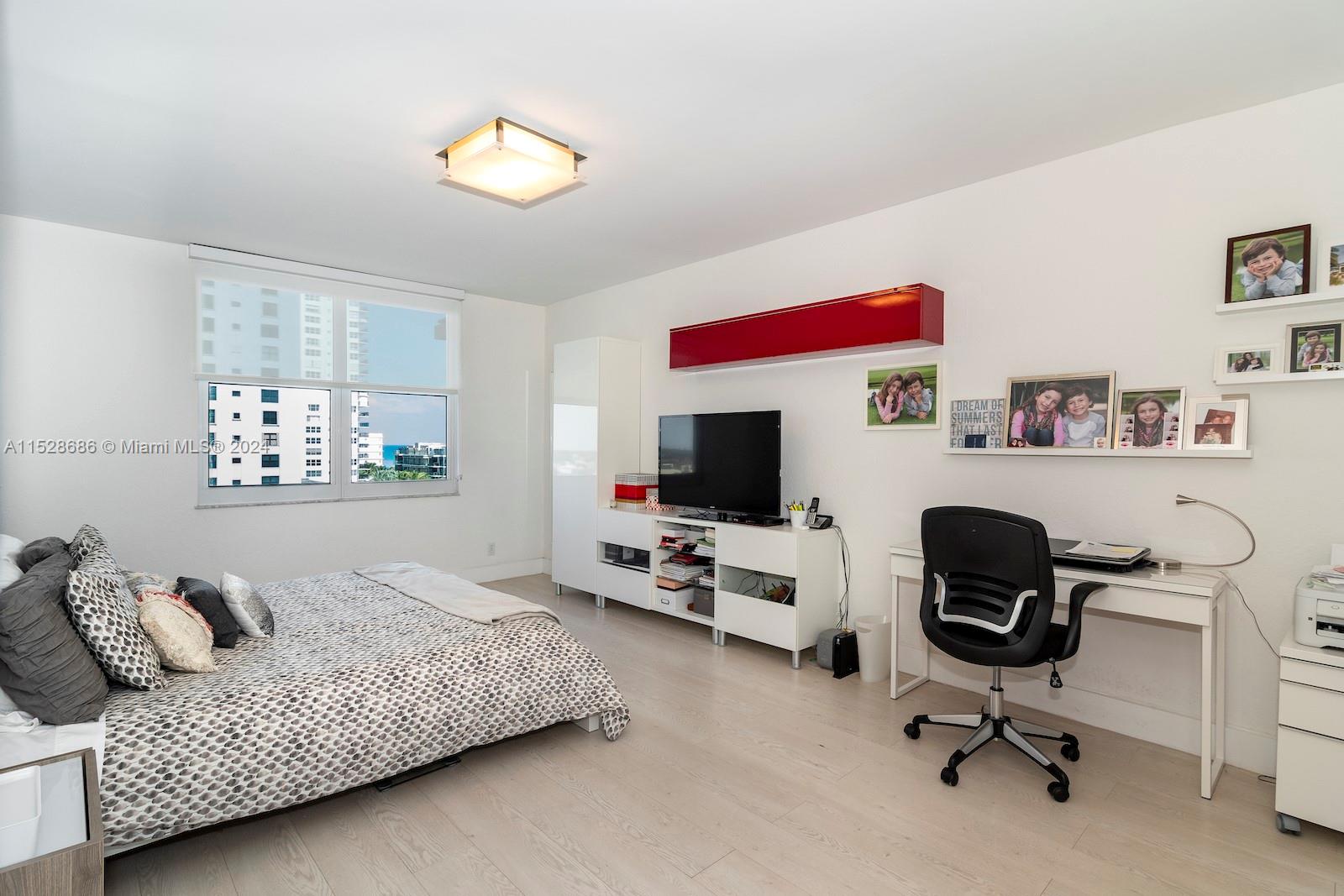 WAVE CONDO - Residential