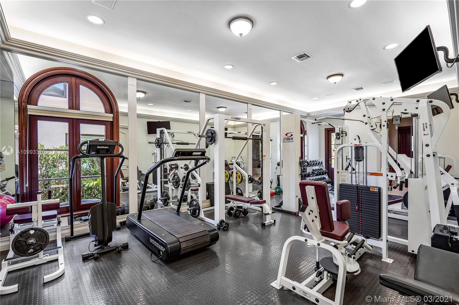 DEL LAGO ISLE - Residential