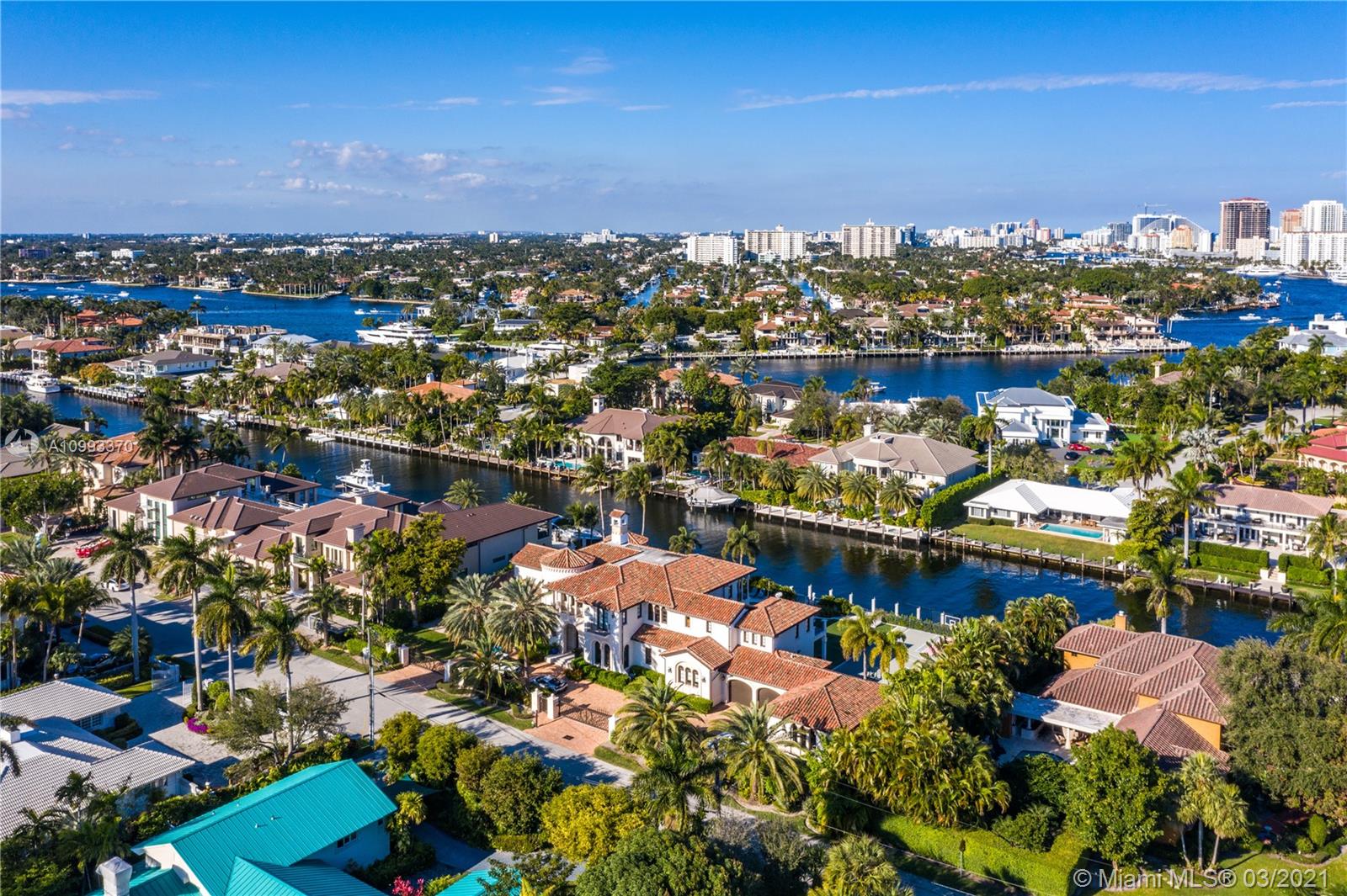 DEL LAGO ISLE - Residential