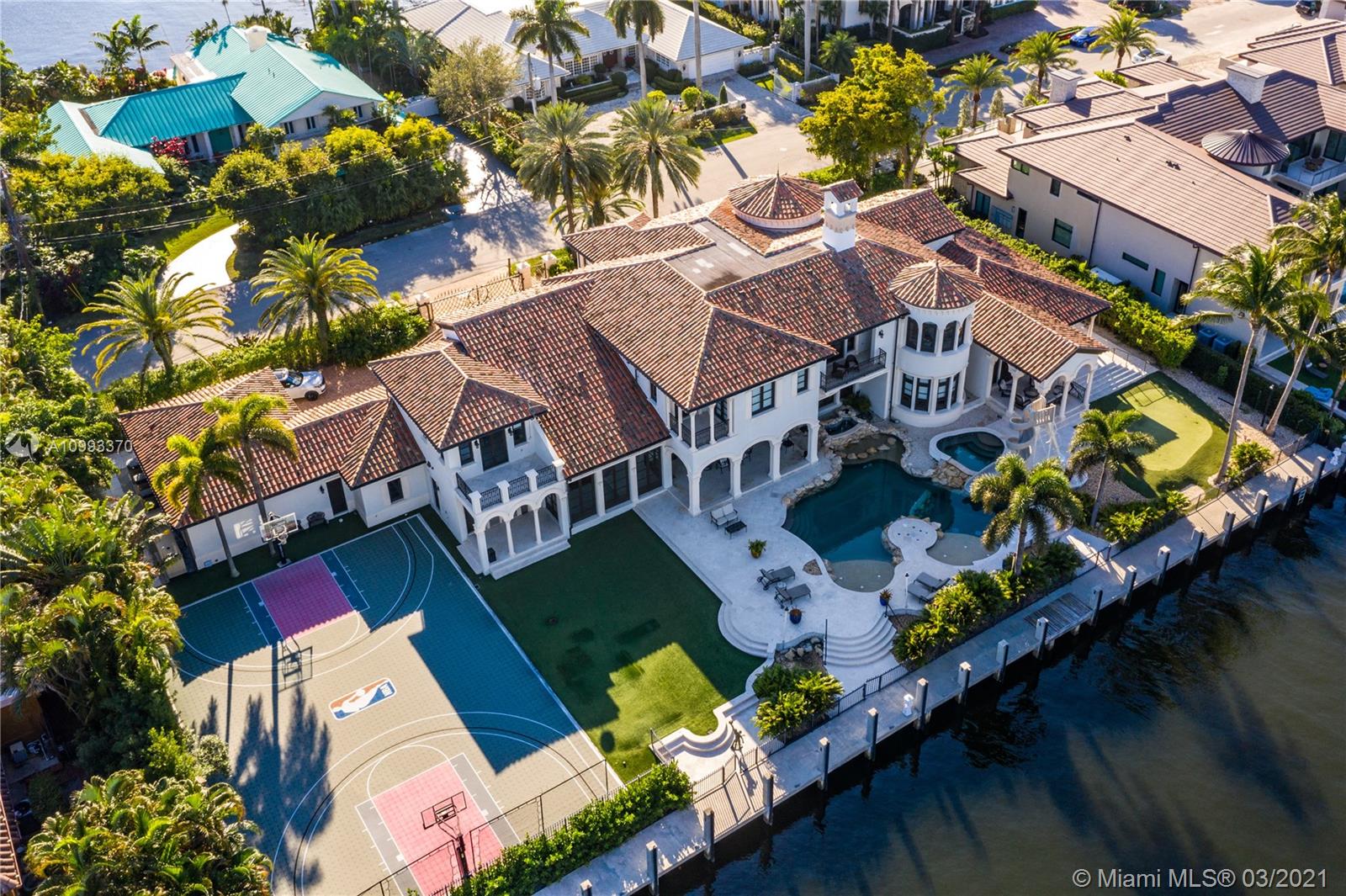 DEL LAGO ISLE - Residential