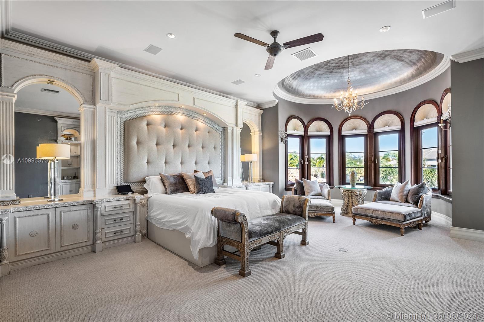 DEL LAGO ISLE - Residential