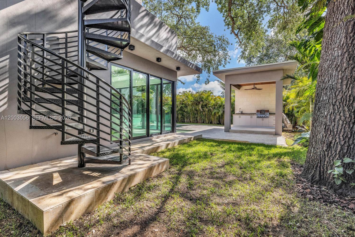 AMD PL GRIFFING BISCAYNE - Residential