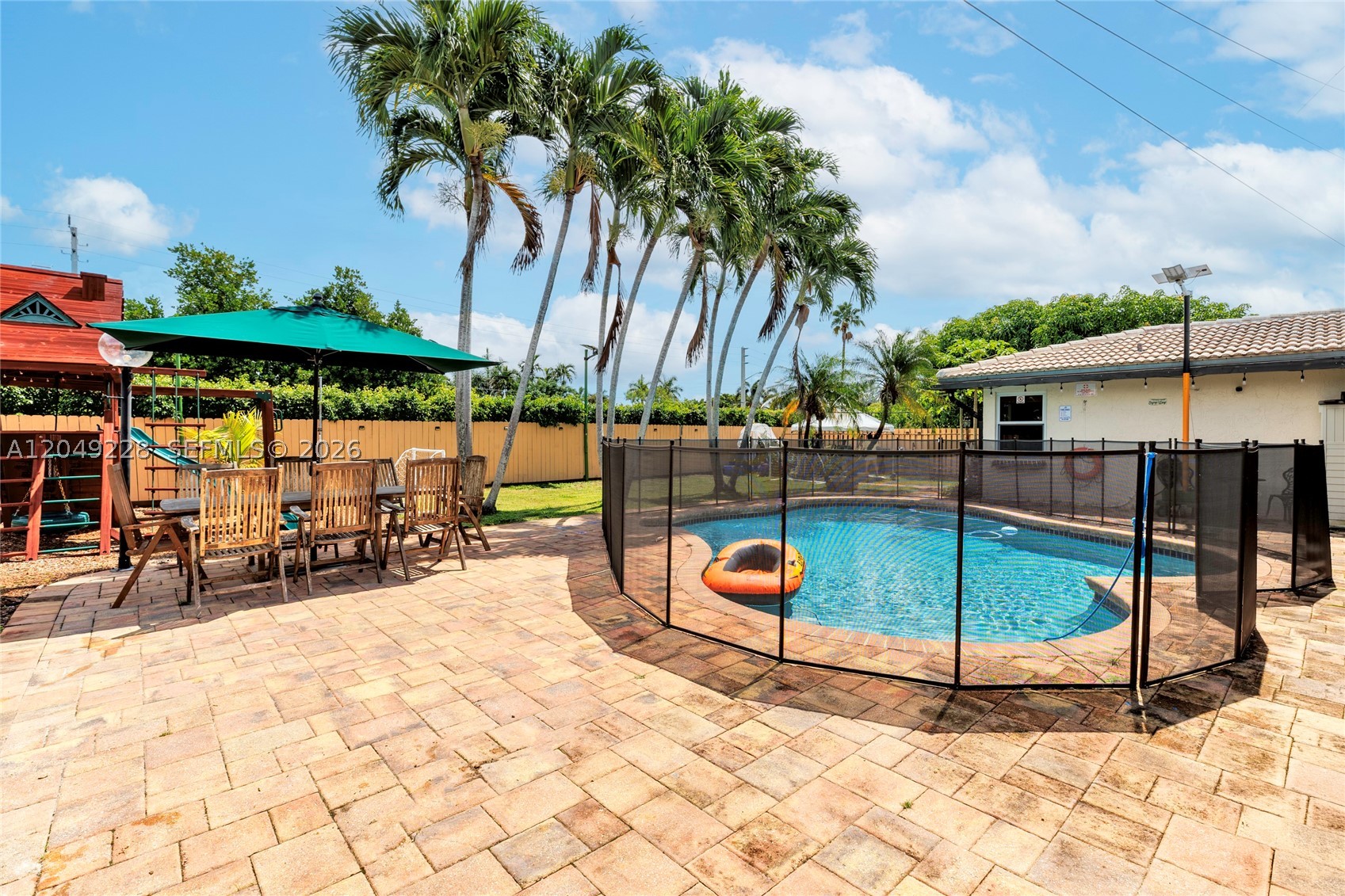 BONAVENTURE LAKES ADD 1 - Residential