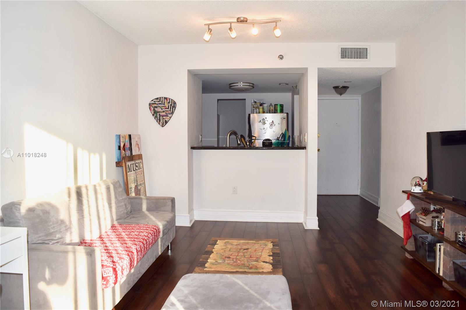 MADISON DOWNTOWN CONDO - Residential Lease