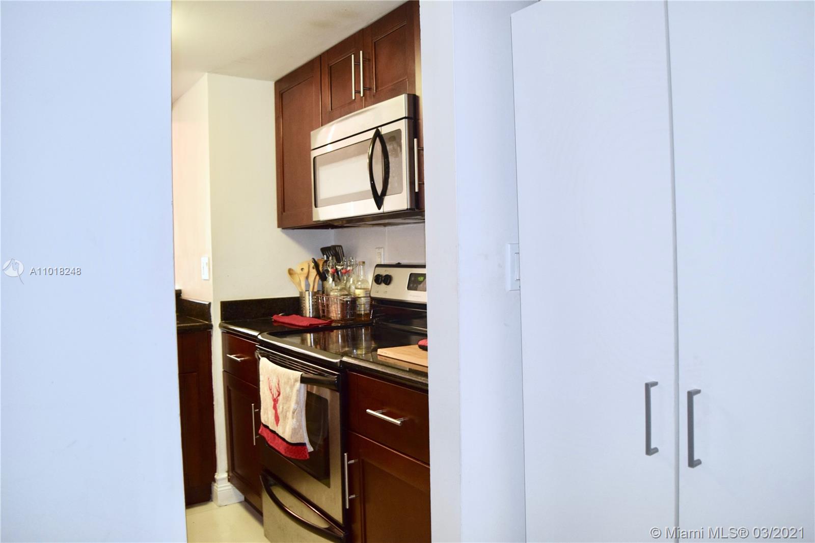 MADISON DOWNTOWN CONDO - Residential Lease