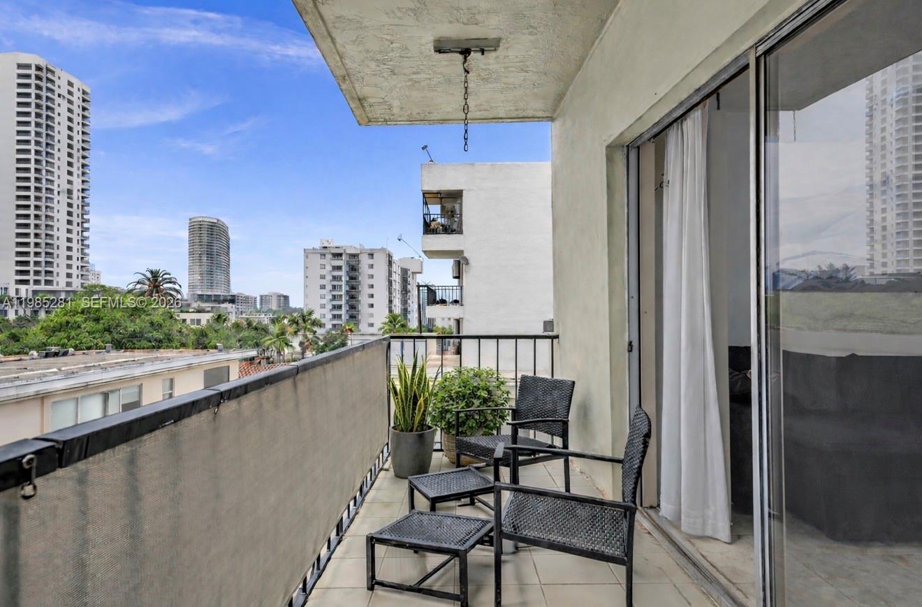 ALTON STAR CONDO - Residential