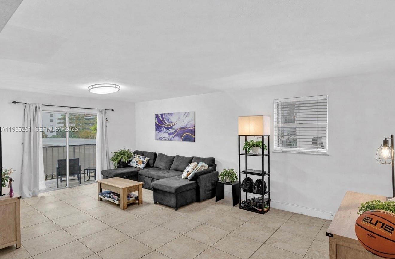 ALTON STAR CONDO - Residential