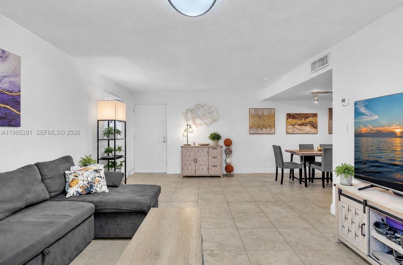 ALTON STAR CONDO - Residential