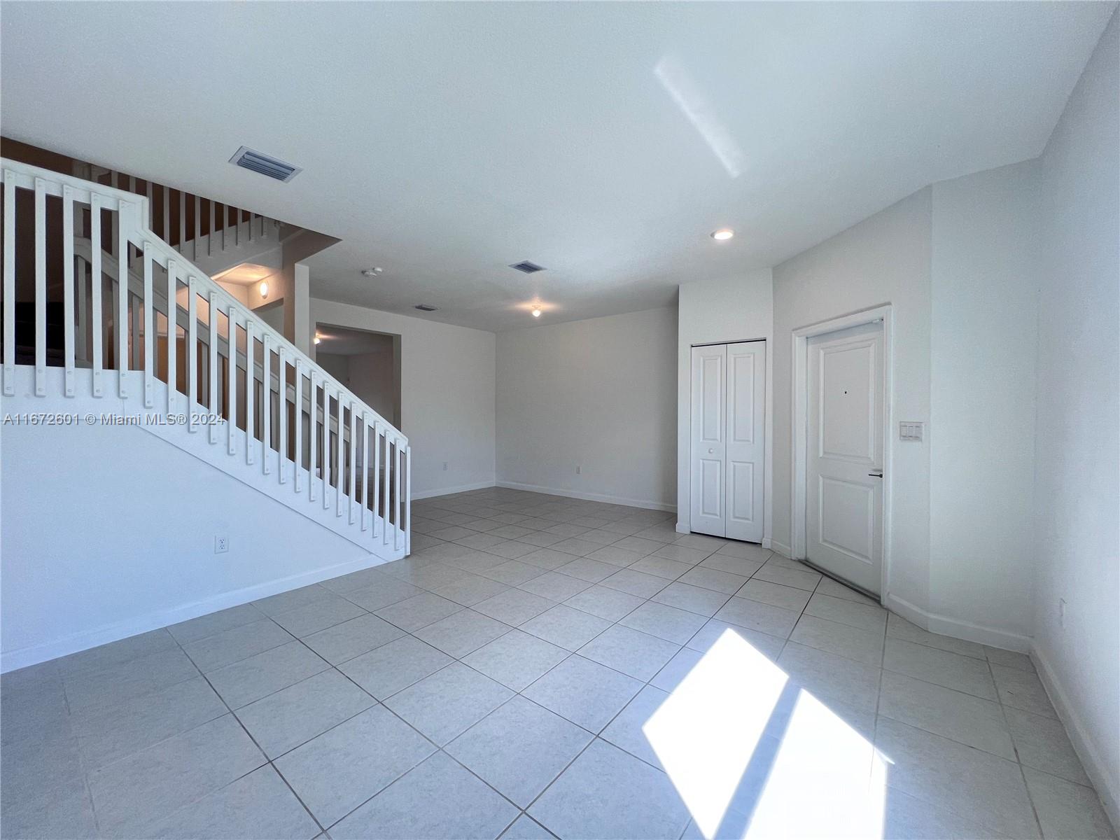 PINE ISLE - Residential Lease