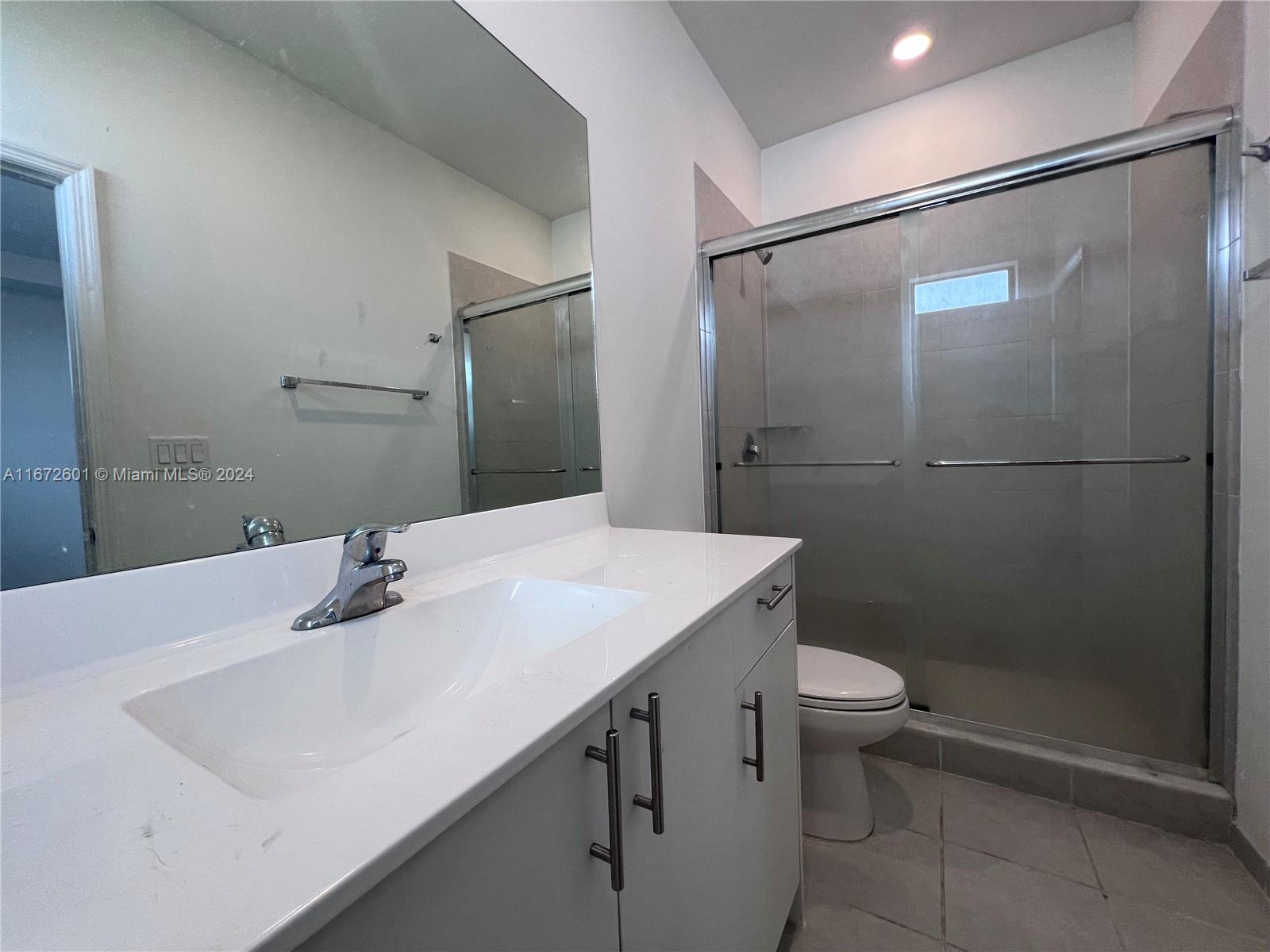 PINE ISLE - Residential Lease