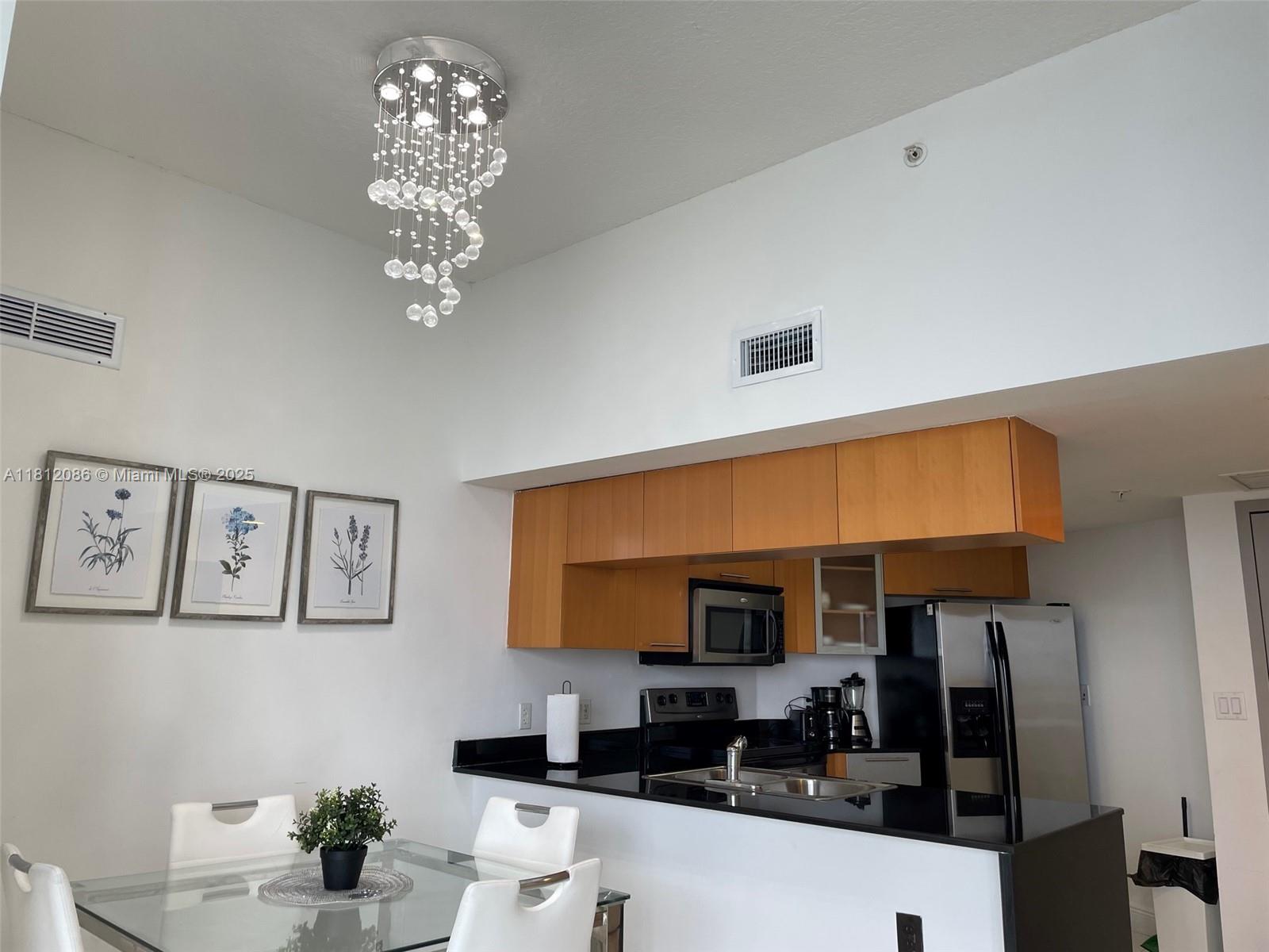 OPERA TOWER CONDO - Residential