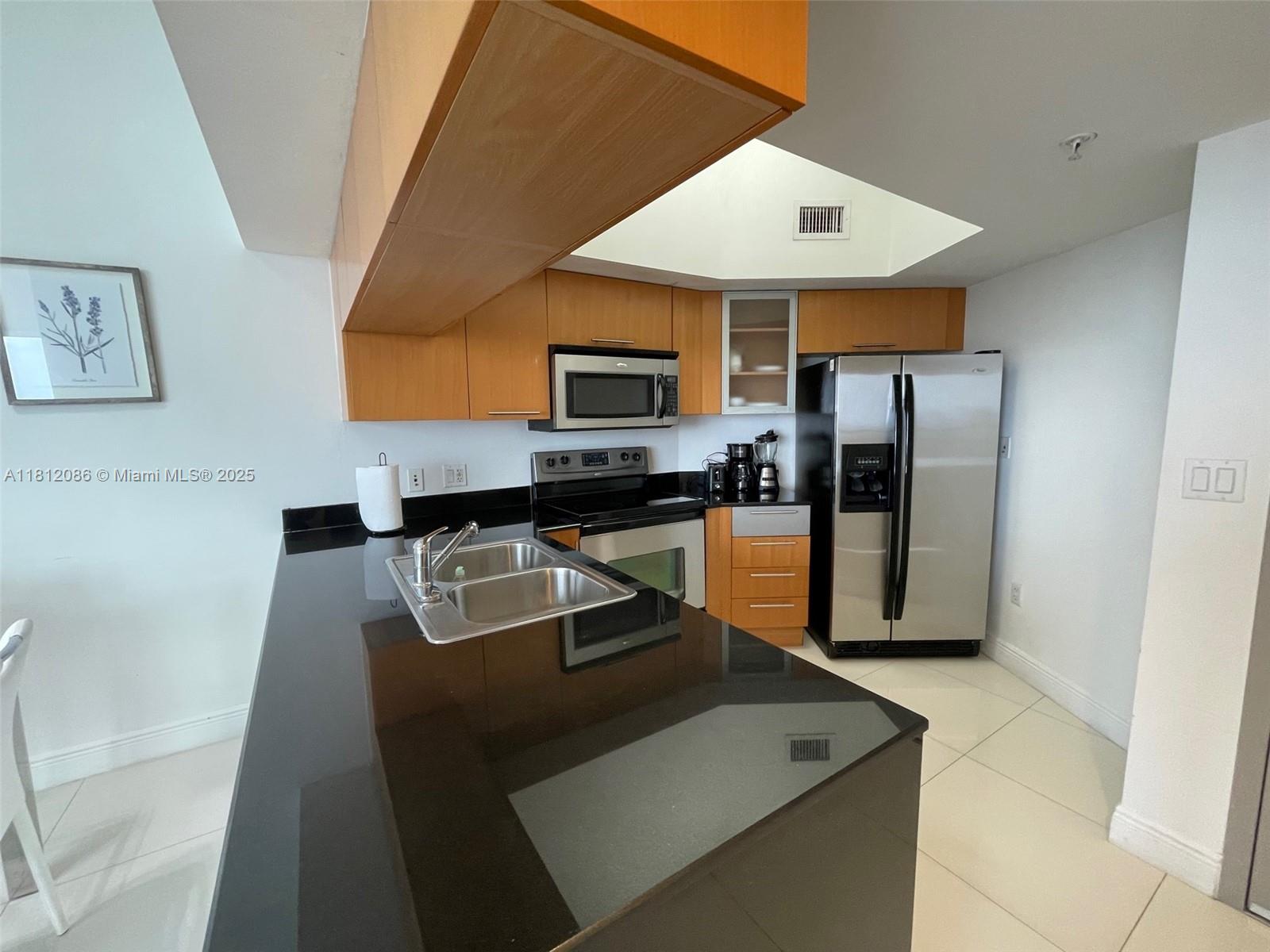 OPERA TOWER CONDO - Residential