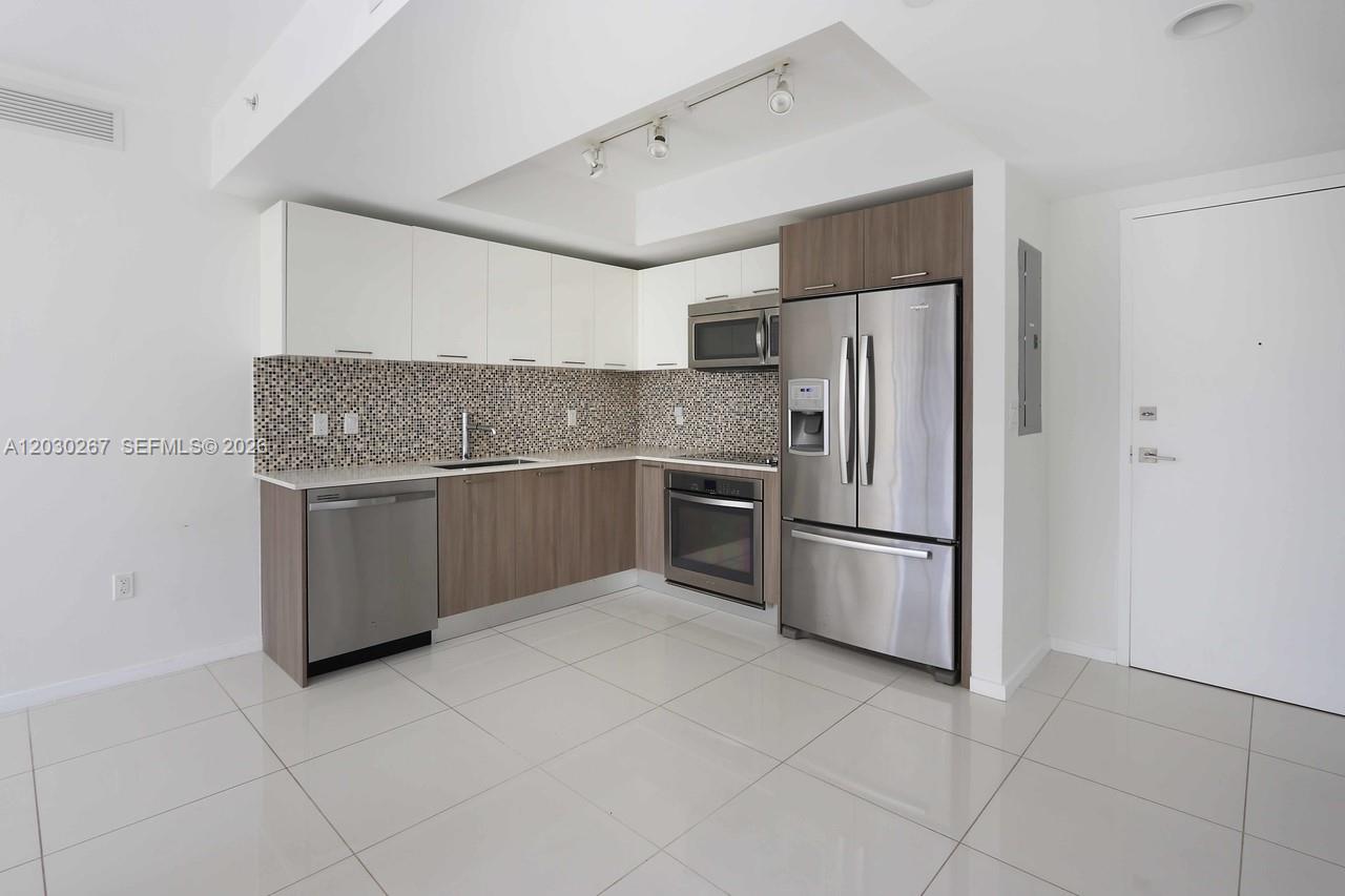 5252 Paseo Condo - Residential Lease