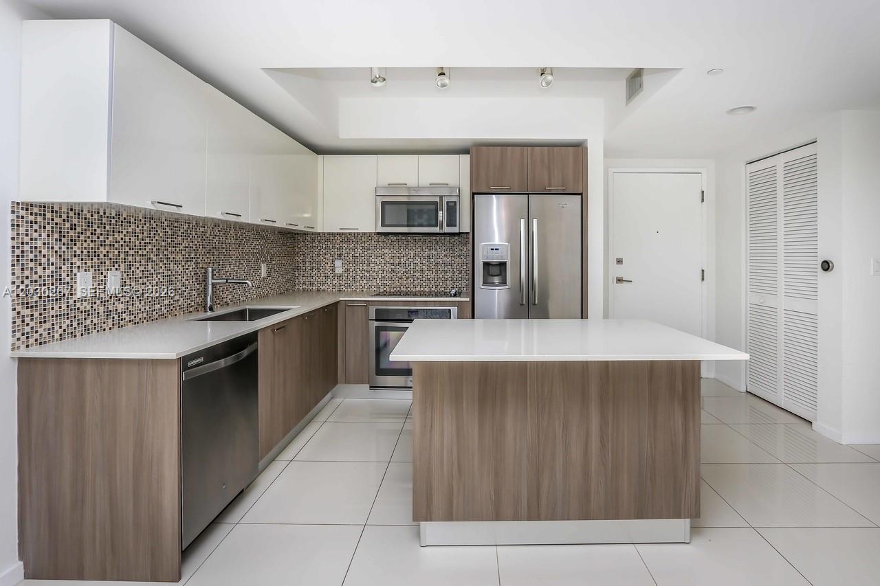 5252 Paseo Condo - Residential Lease