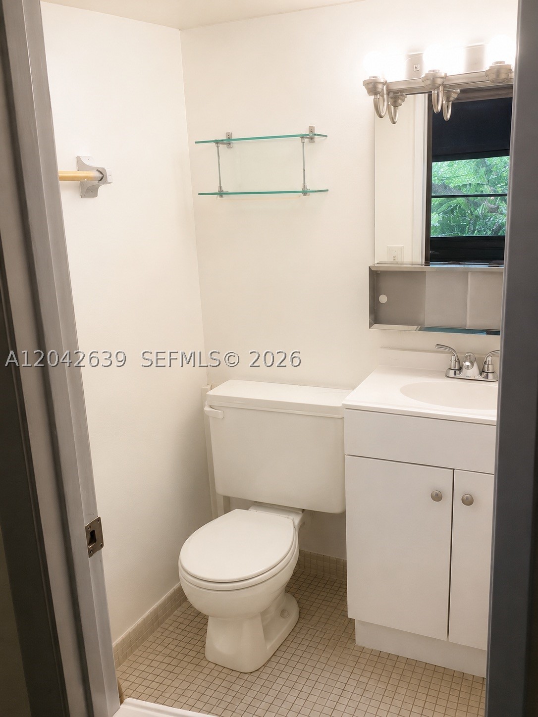 VILLAGE GREEN DORCHESTER - Residential Lease