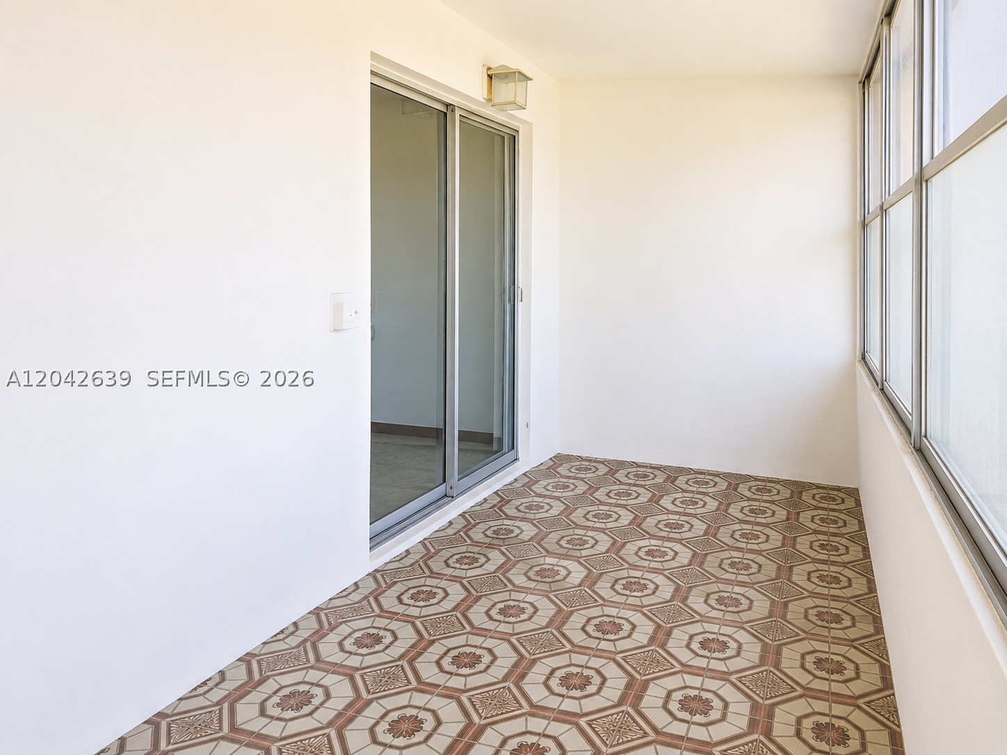 VILLAGE GREEN DORCHESTER - Residential Lease