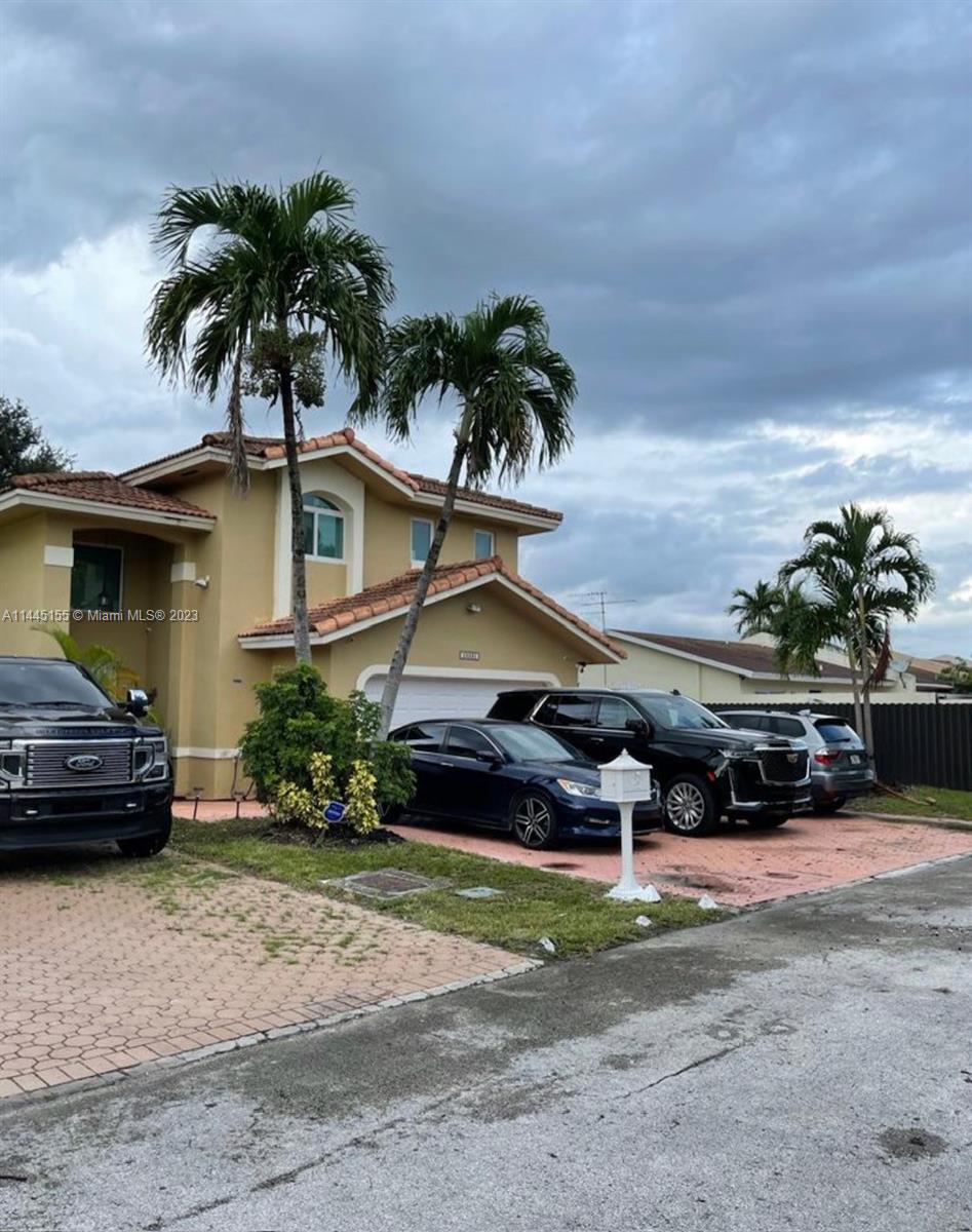IVIS AT LOYOLA - Residential Lease