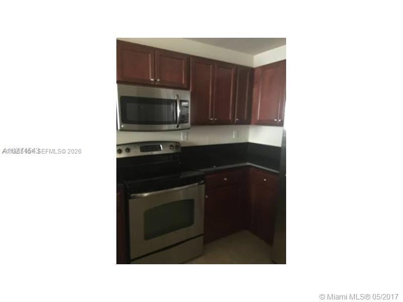 ST MORITZ AT DORAL CONDO - Residential