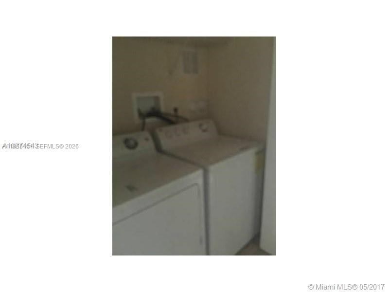 ST MORITZ AT DORAL CONDO - Residential
