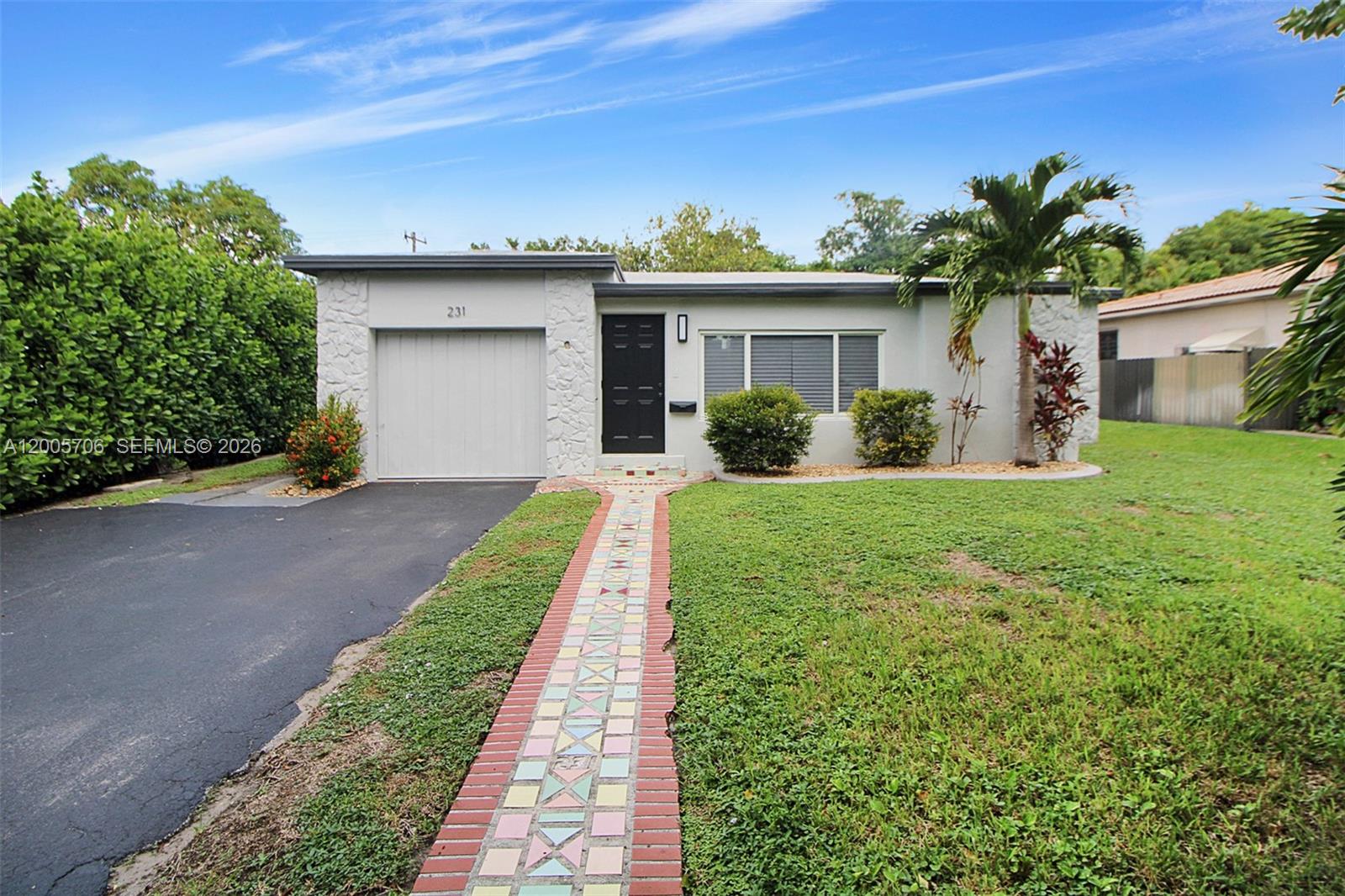 BRENTWOOD REV PL - Residential