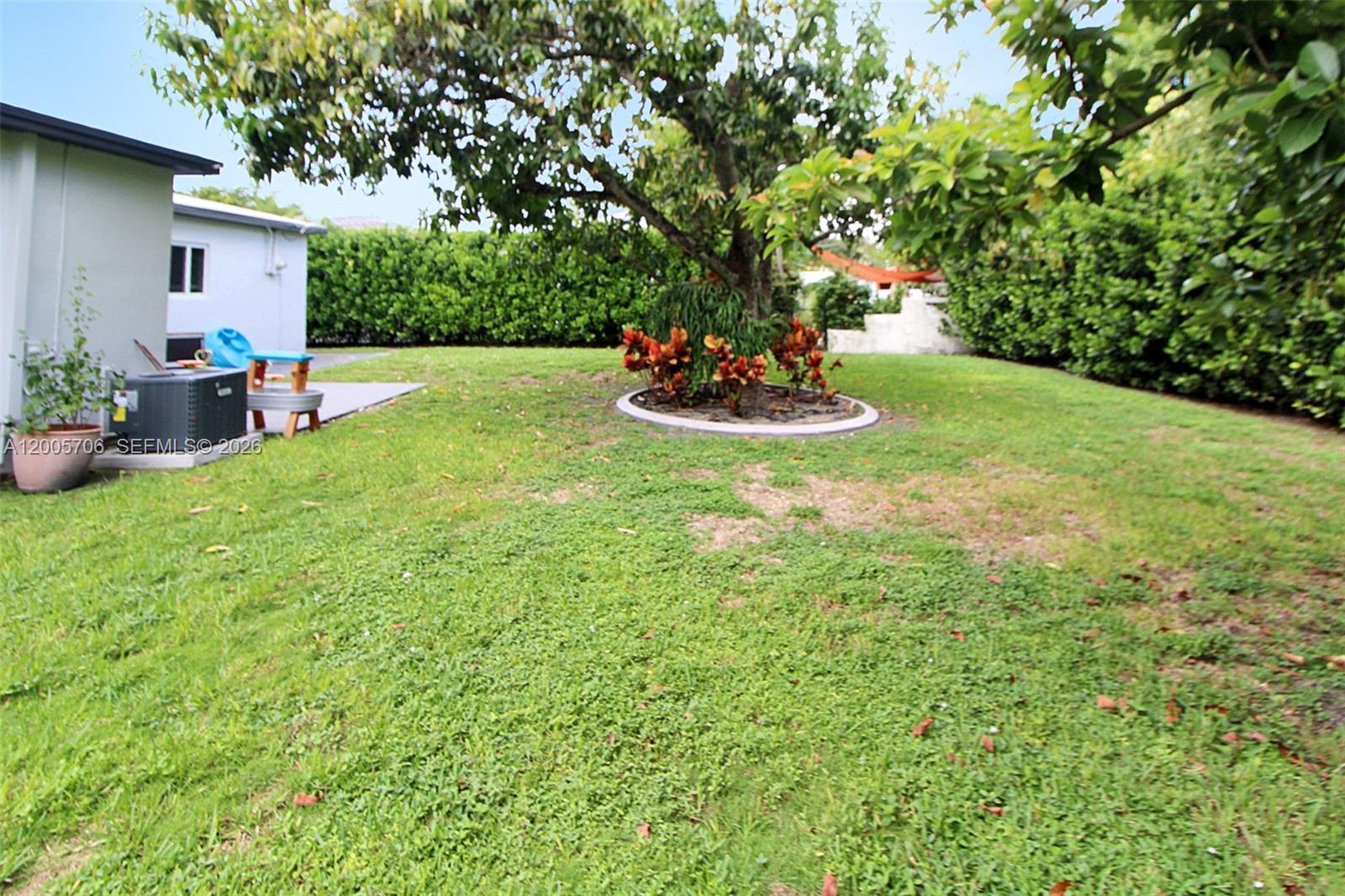 BRENTWOOD REV PL - Residential