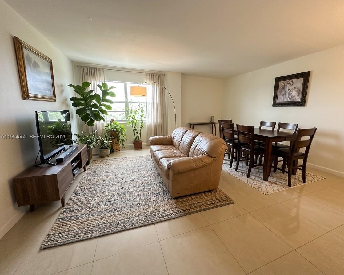 MIDDLE RIVER TOWER CONDO - Residential
