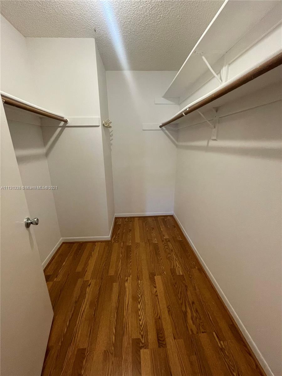 KINGS CREEK WEST CONDO BL - Residential Lease