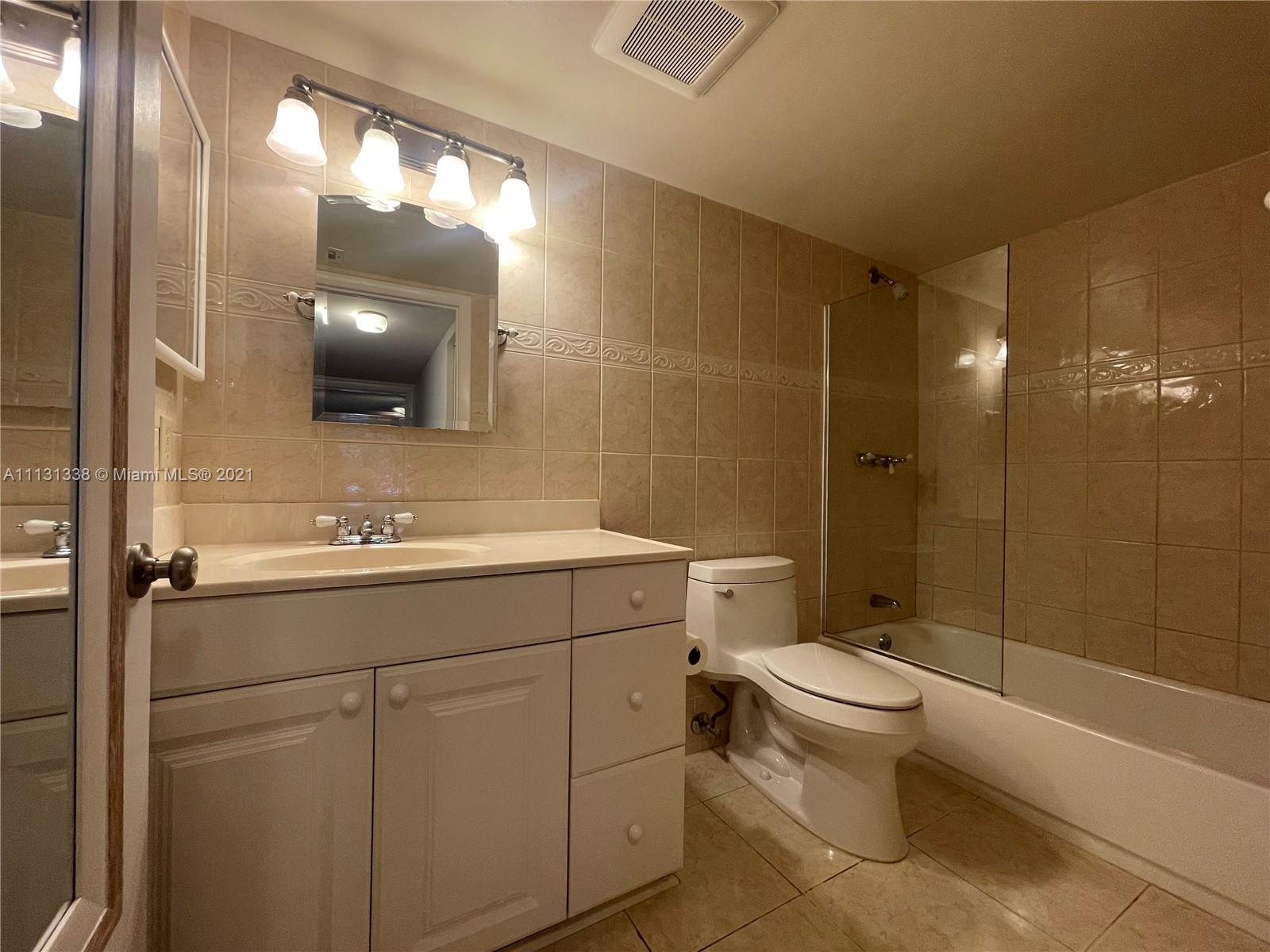 KINGS CREEK WEST CONDO BL - Residential Lease