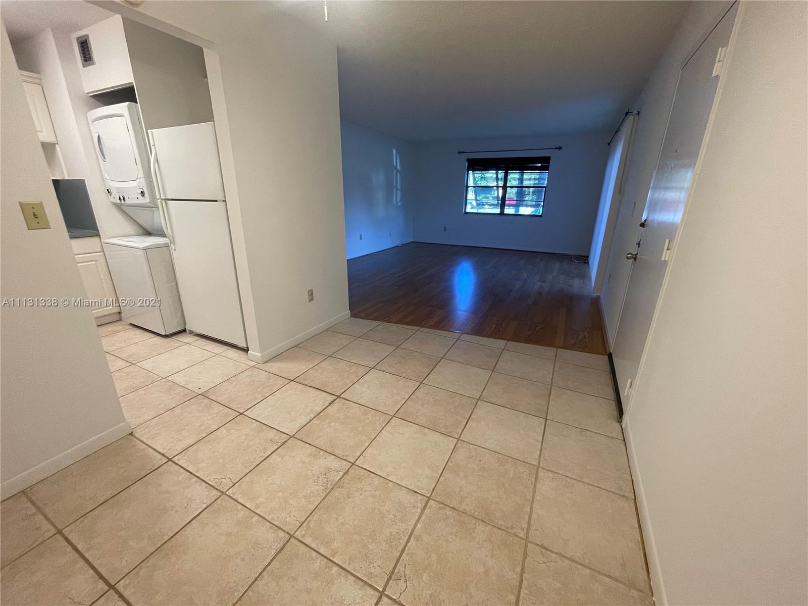 KINGS CREEK WEST CONDO BL - Residential Lease