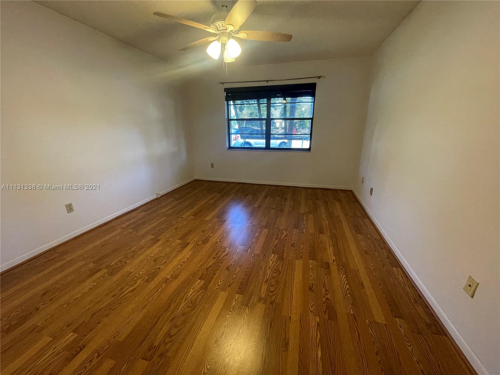 KINGS CREEK WEST CONDO BL - Residential Lease