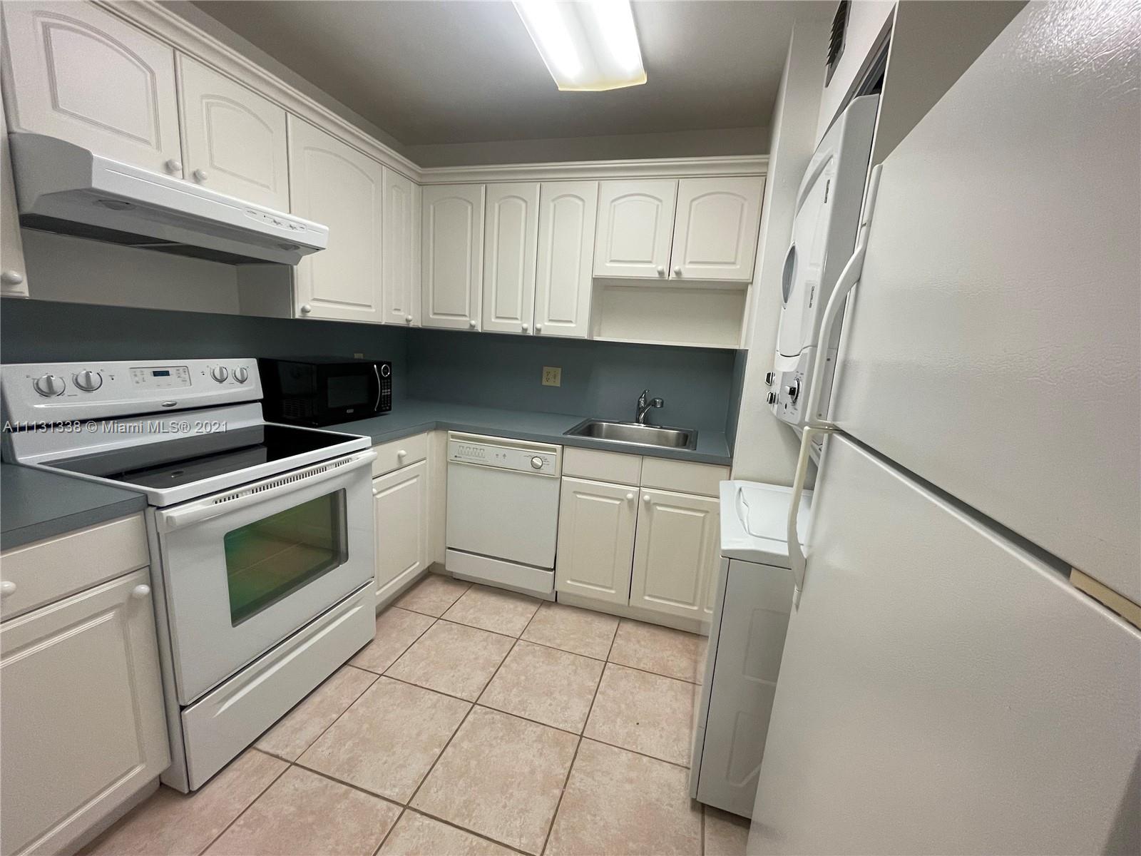 KINGS CREEK WEST CONDO BL - Residential Lease