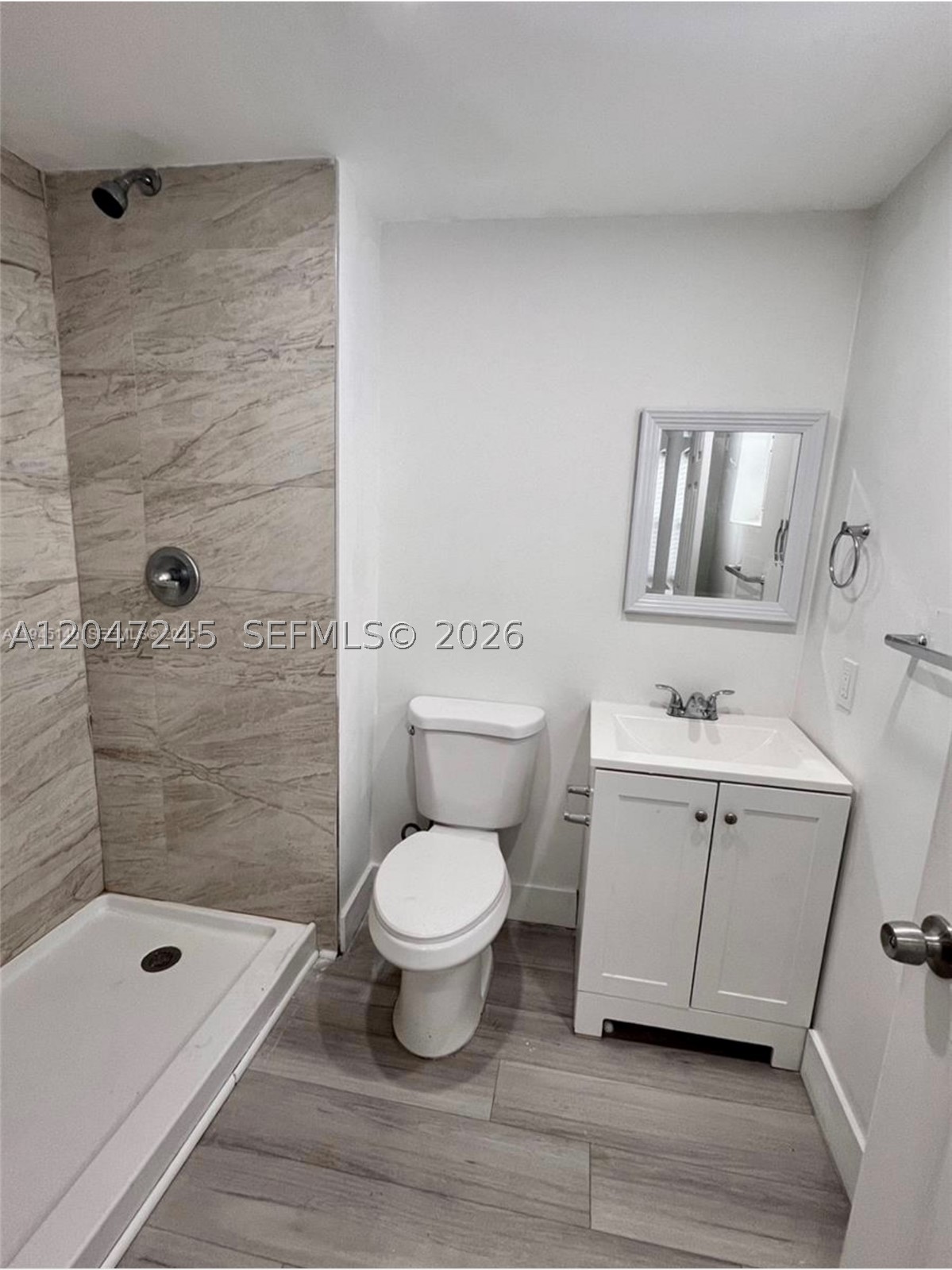 1ST WESTMORELAND ADDN - Residential Lease