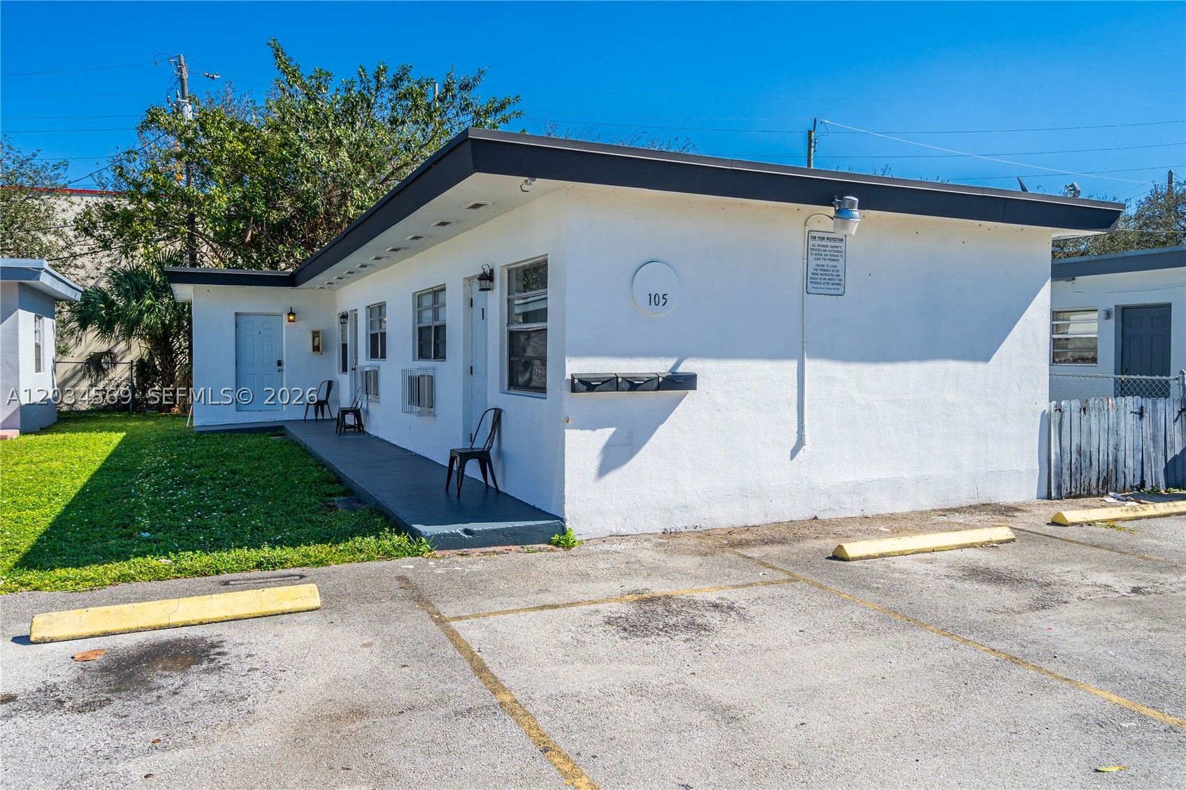 PARADISE MANOR - Residential Income