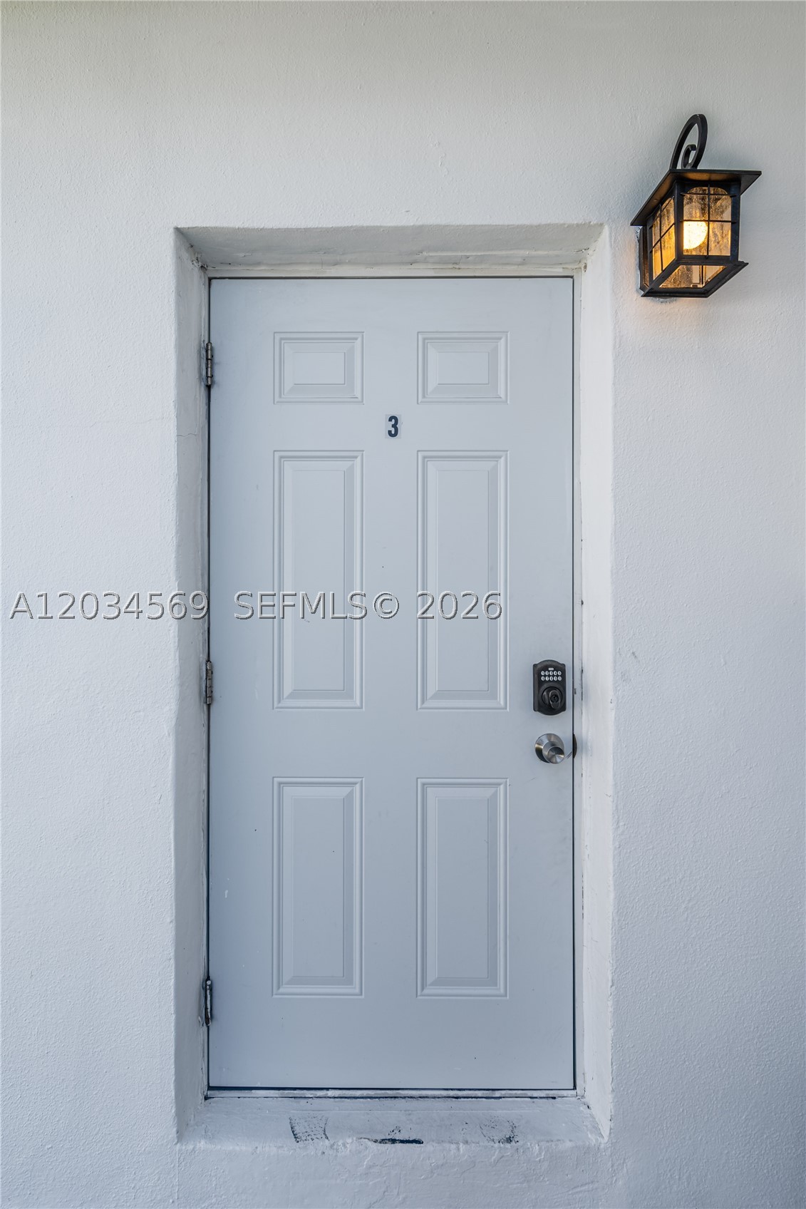 PARADISE MANOR - Residential Income