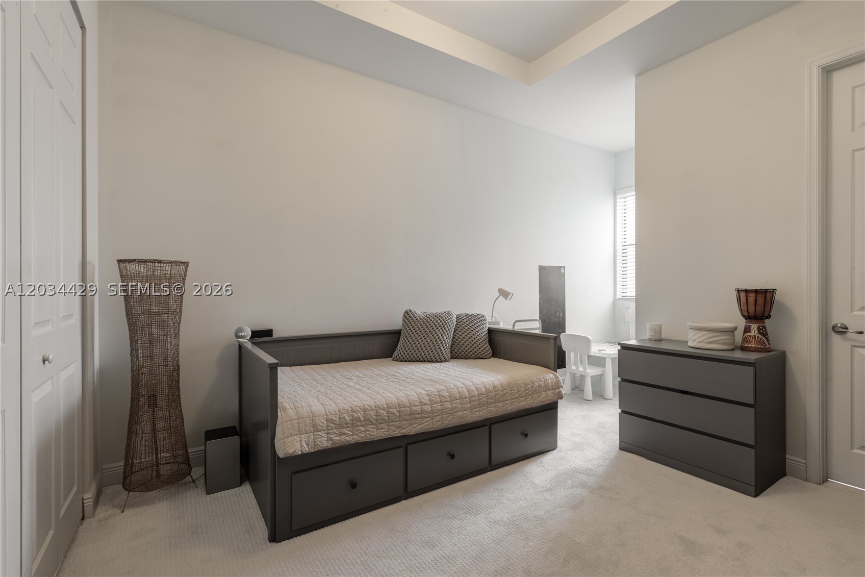 DOWNTOWN DORAL DUTCHER - Residential Lease