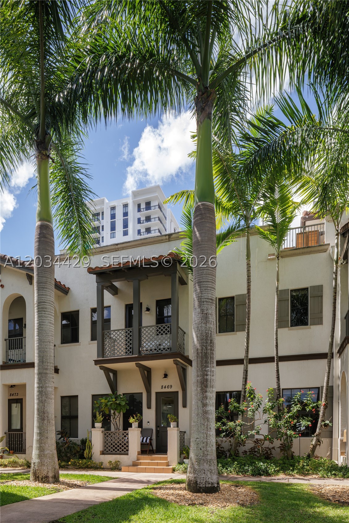 DOWNTOWN DORAL DUTCHER - Residential Lease