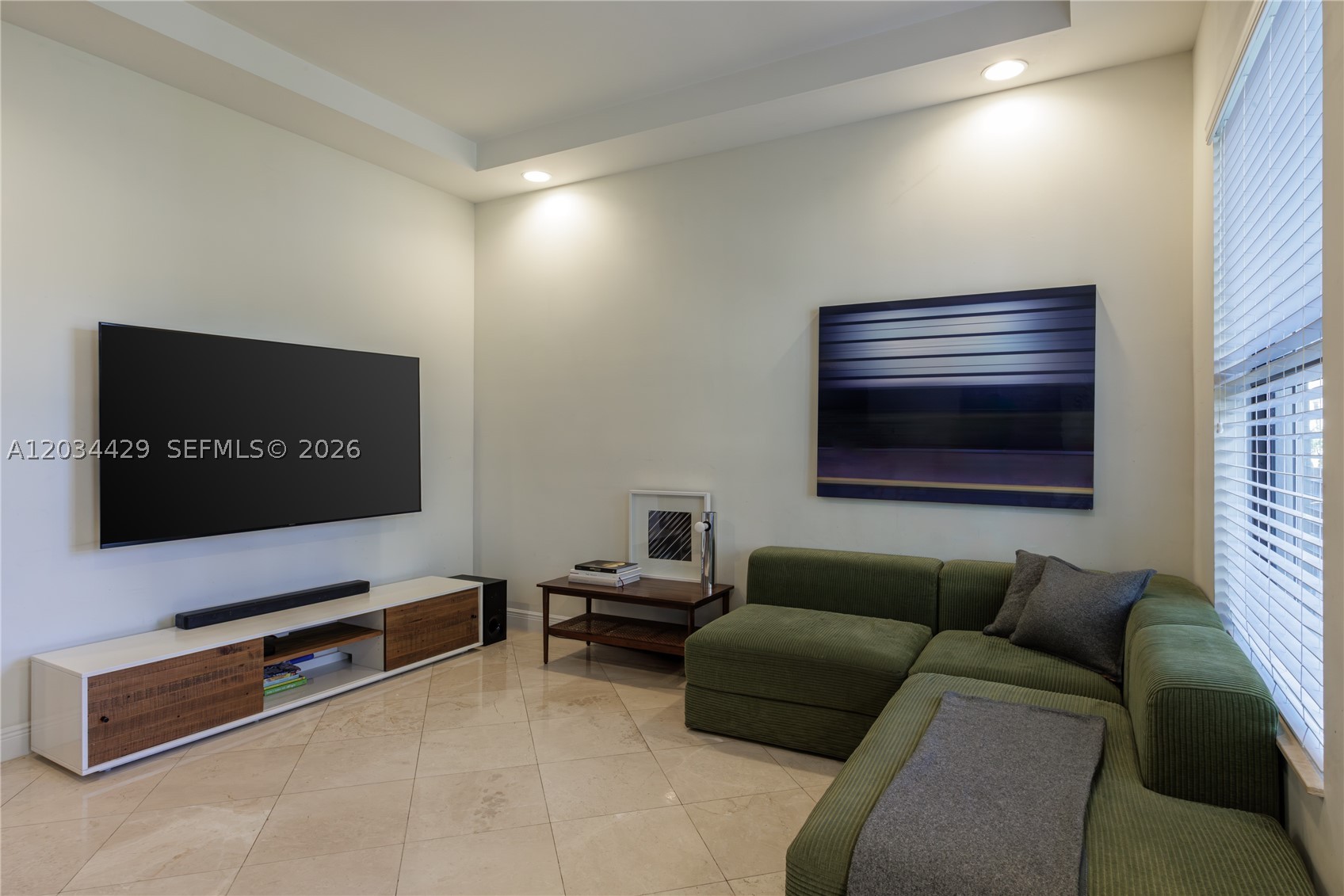 DOWNTOWN DORAL DUTCHER - Residential Lease