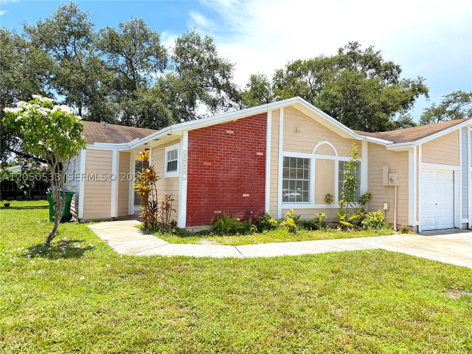 MEADOWS OF MIRAMAR - Residential