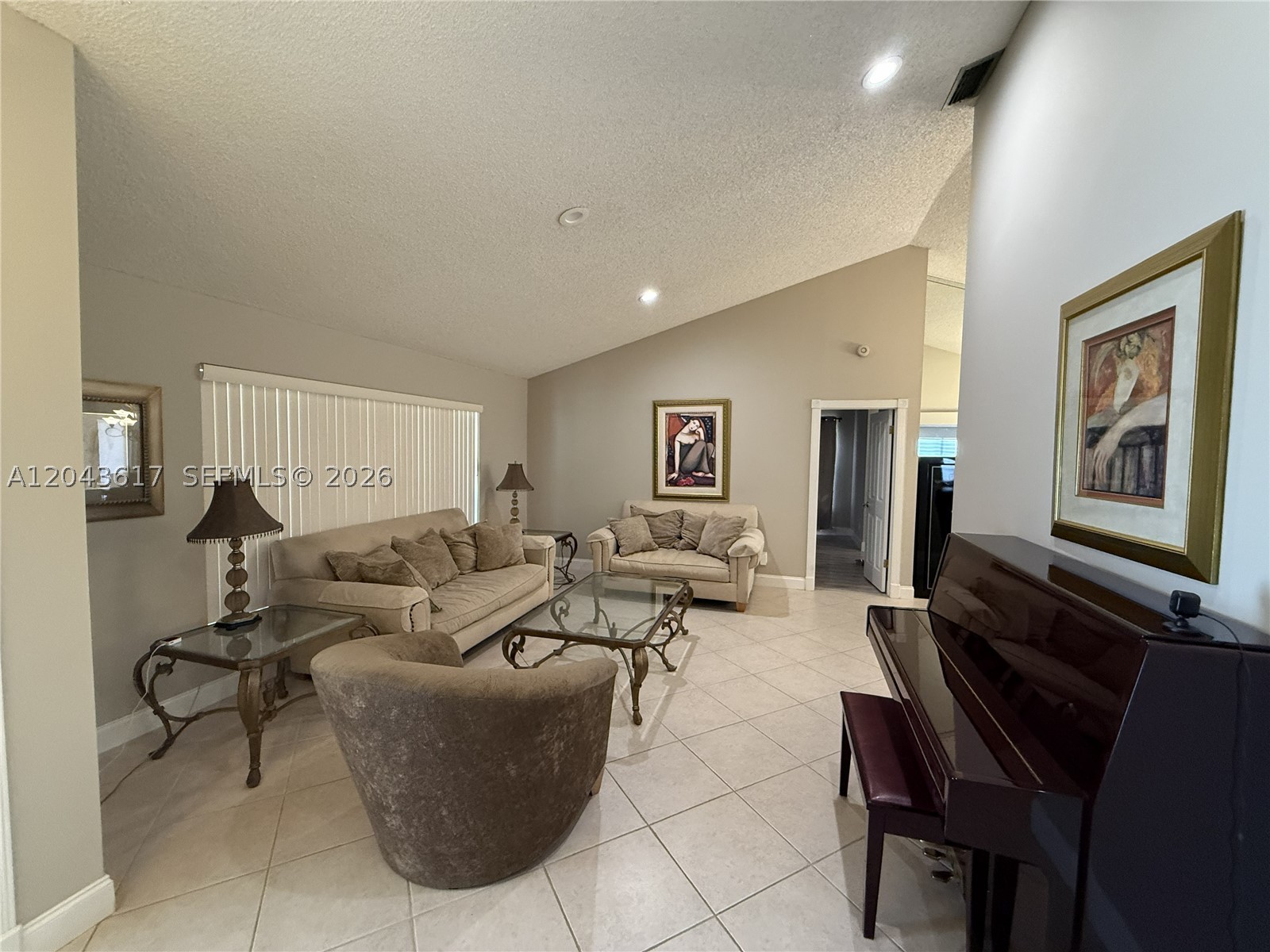 COUNTRY ADDRESS - Residential