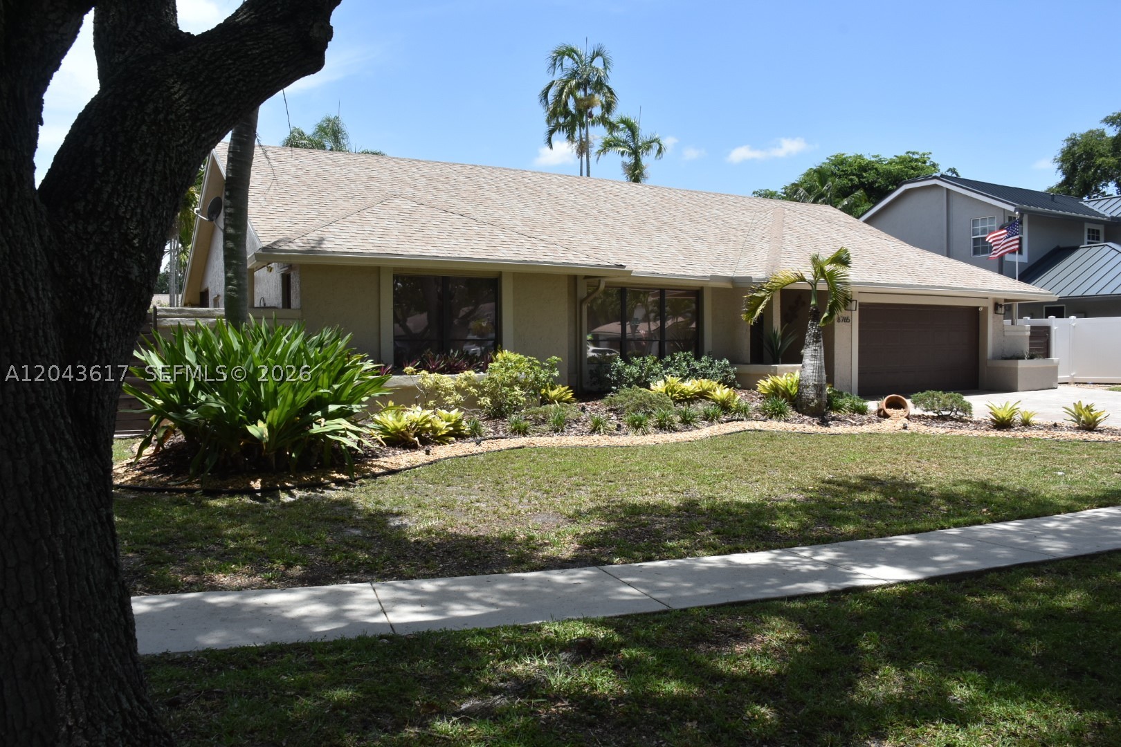 COUNTRY ADDRESS - Residential