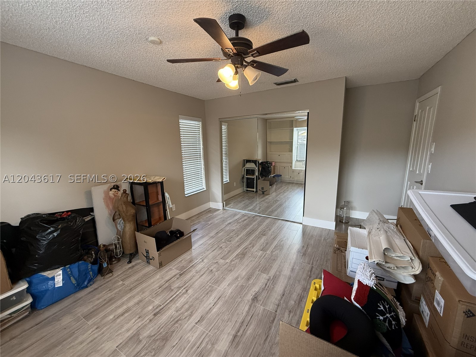 COUNTRY ADDRESS - Residential