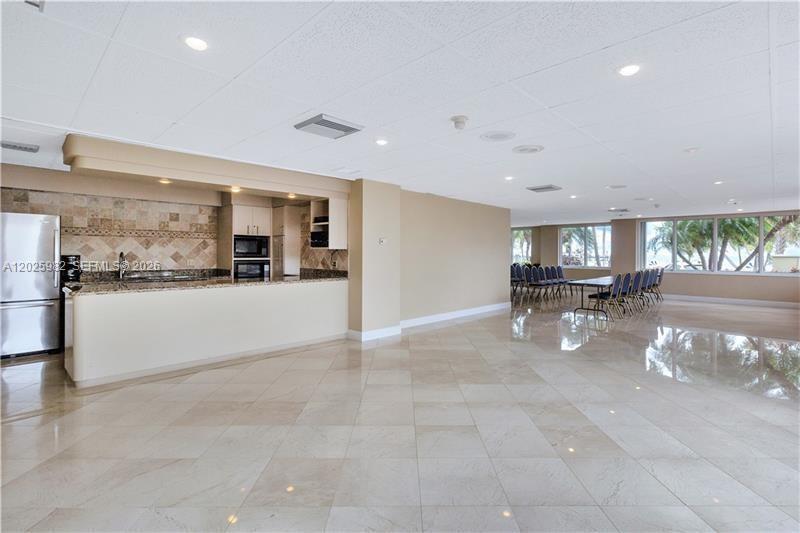 SEA MONARCH CONDO - Residential