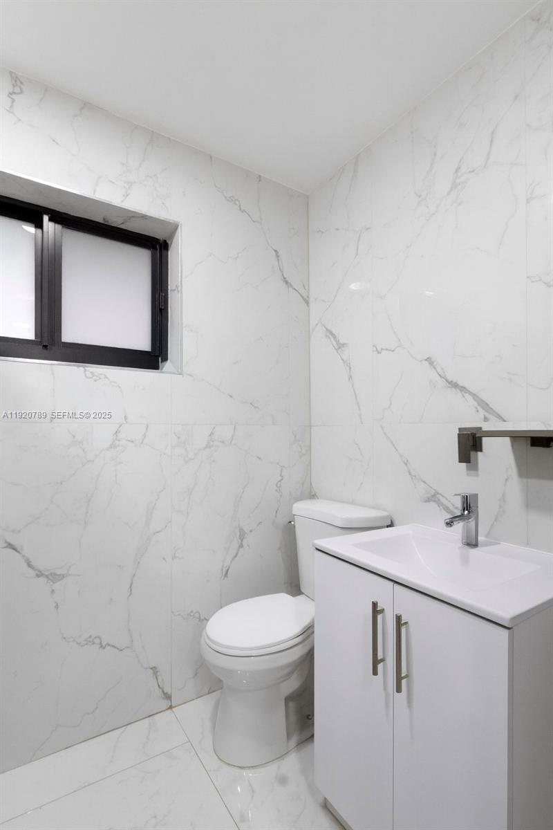 SUNNY ISLES INLAND - Residential