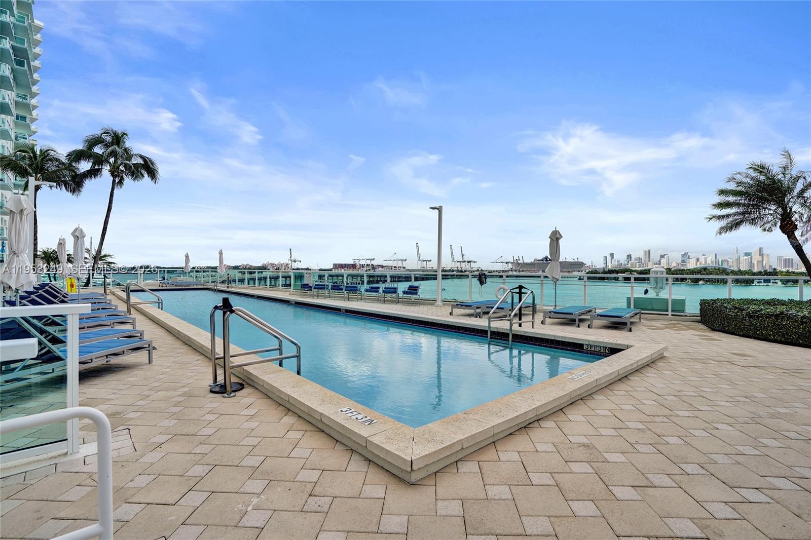THE FLORIDIAN CONDO - Residential